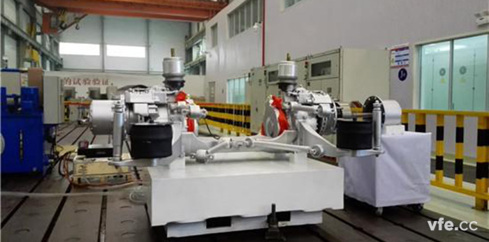 我國(guó)第二代電動(dòng)汽車(chē)動(dòng)力系統(tǒng)成功下線，打破國(guó)外壟斷地位