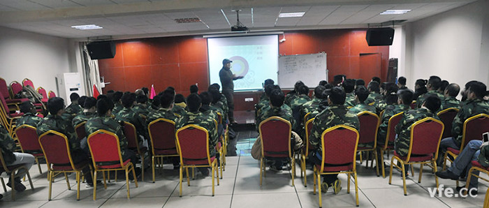 以用戶為中心，銀河電氣開(kāi)展“卓越團(tuán)隊(duì)”拓展訓(xùn)練