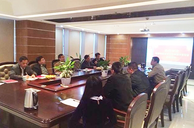 “永磁電磁混合型高速磁浮列車控制器改造和服務(wù)”項(xiàng)目中期評審順利召開